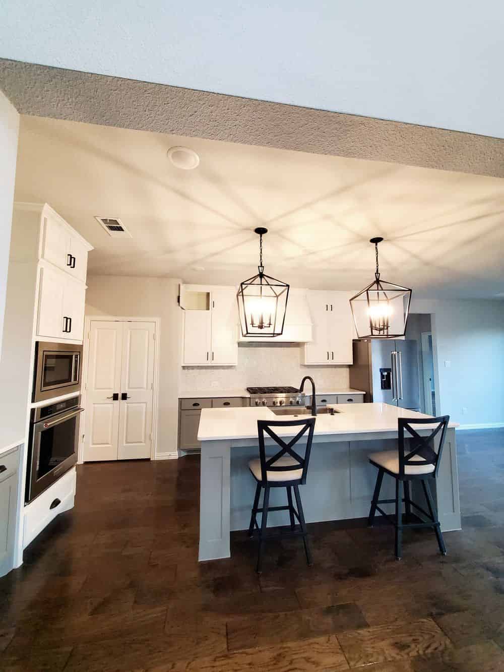 Move-In/Move-Out Cleaning image