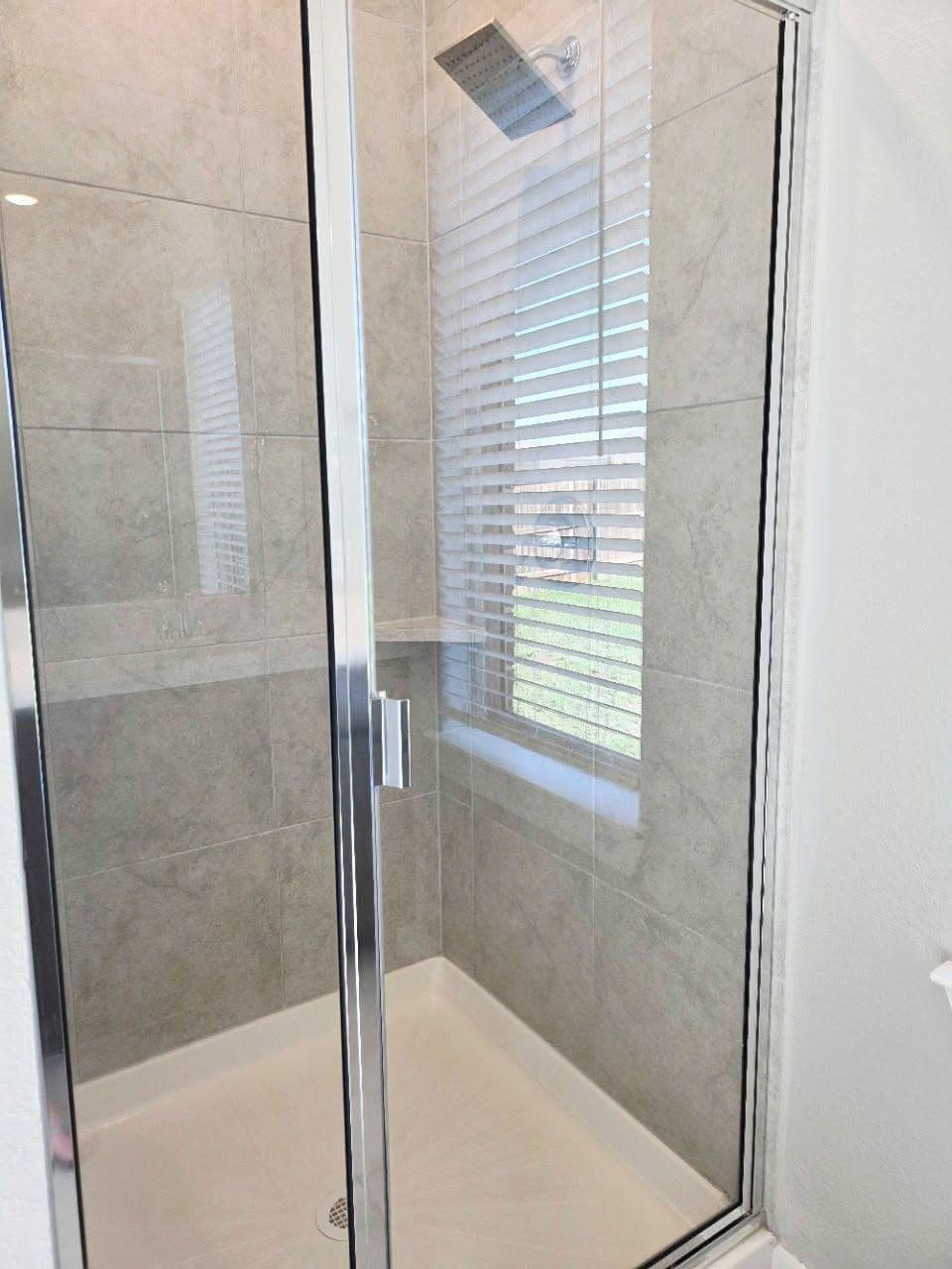 Gallery photos for Pristine Bathroom Clean in Denton County: Image #3