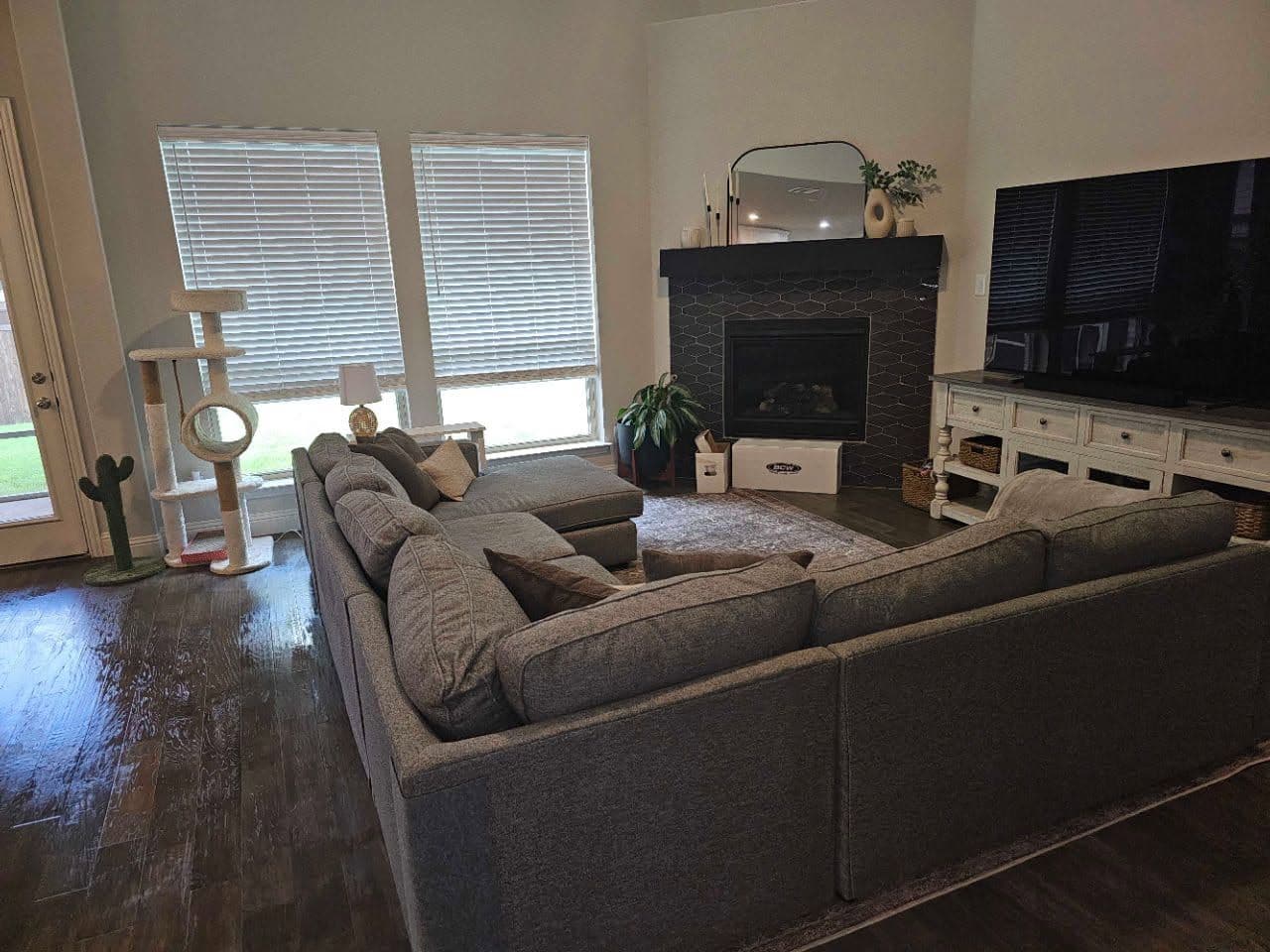 Gallery photos for Transform Your Home with Expert Cleaning: Image #1