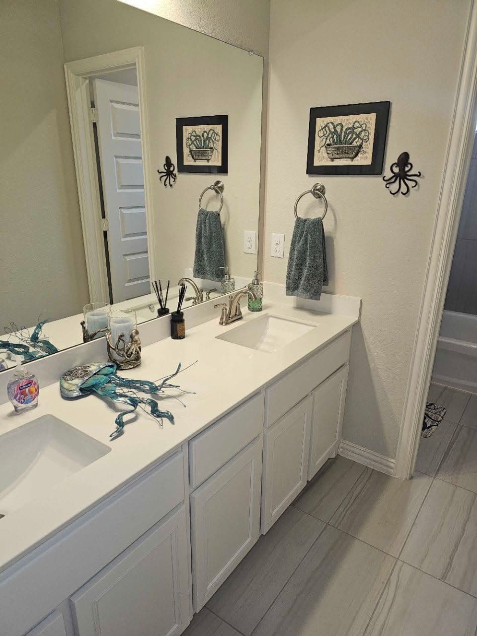 Gallery photos for Transform Your Home with Expert Cleaning: Image #2