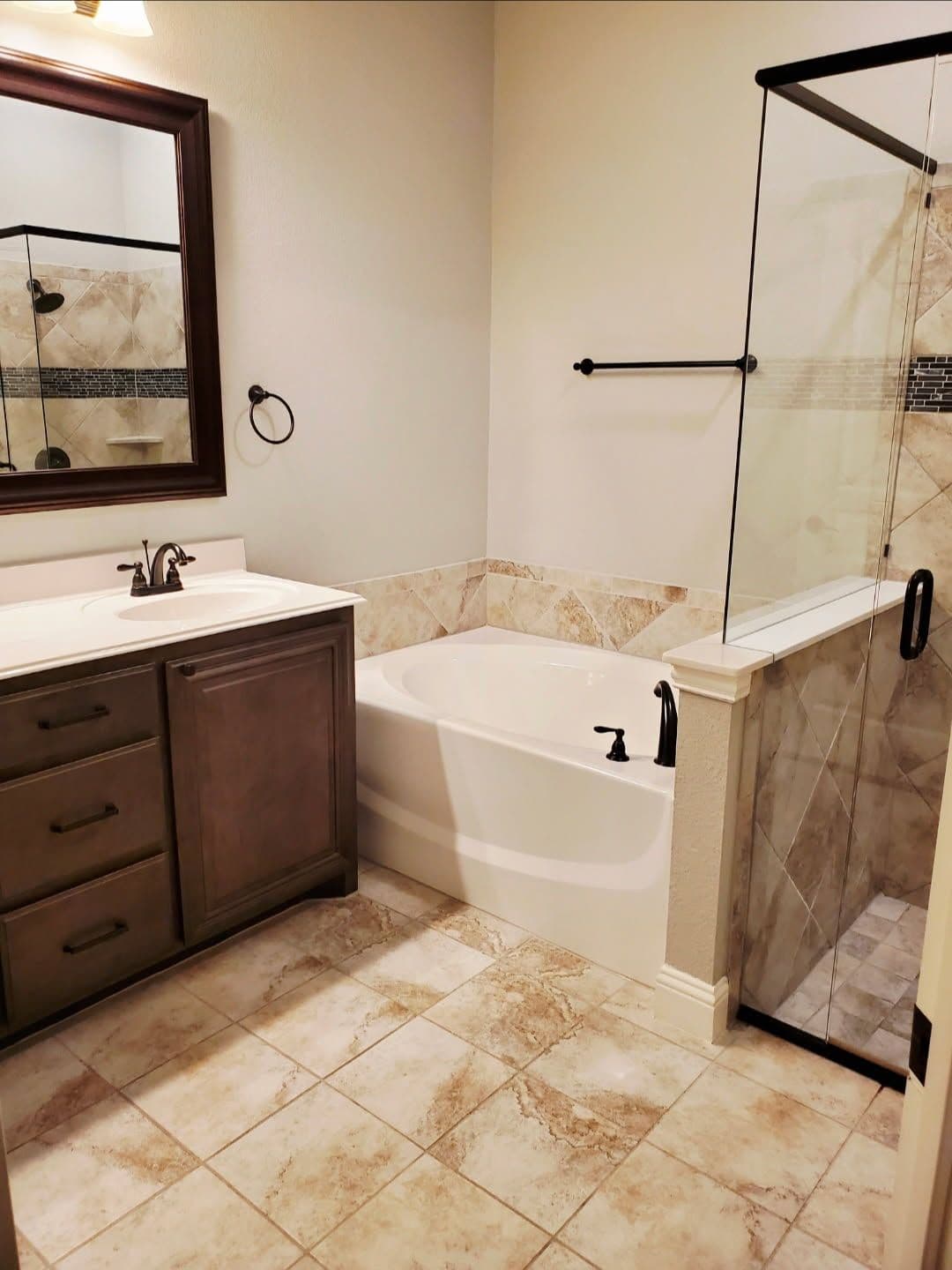 Gallery photos for Immaculate Move-Out Cleaning in Little Elm: Image #1