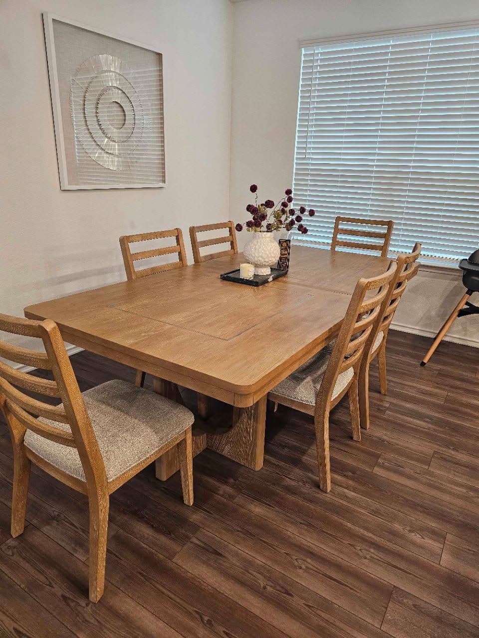 Gallery photos for Experience a Pristine Home with Our Weekly Cleaning Service: Image #3