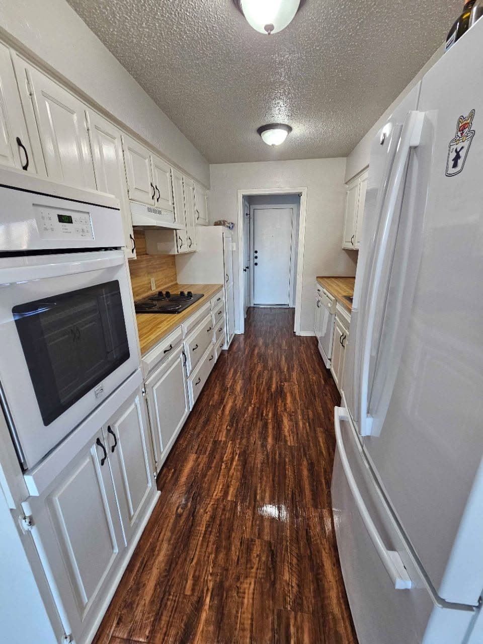 Gallery photos for Top-to-Bottom Move-Out Cleaning in Denton: Image #2