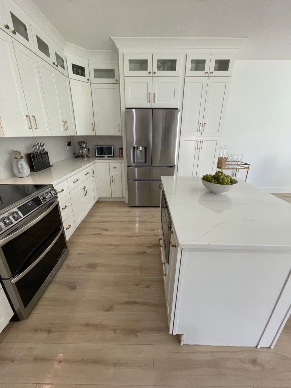 Gallery photos for Pristine Kitchen and Living Space Refresh in Little Elm: Image #3